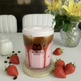 Hình ảnh Cà phê latte dâu