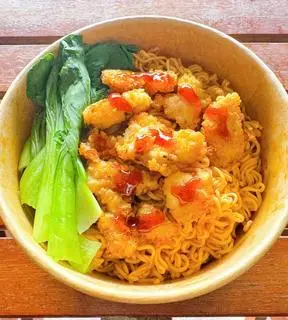 Hình ảnh  mì trộn gà viên