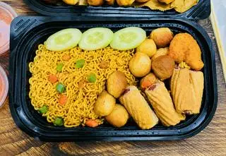 Hình ảnh mì trộn viên chiển, chả mực
