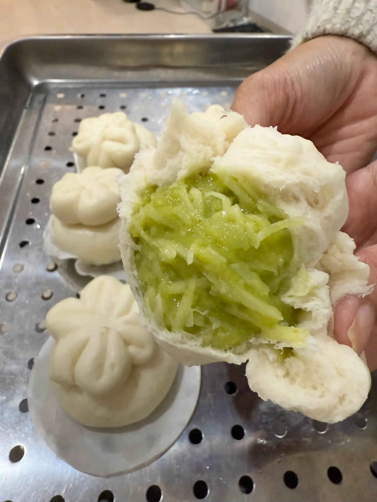 Hình ảnh Bánh bao nhân cốm dừa