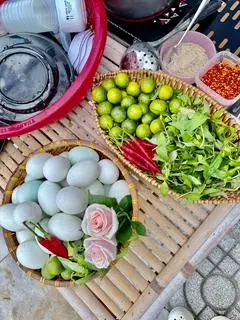 Hình ảnh hột vịt lộn hấp nước dừa(min 10trứng)