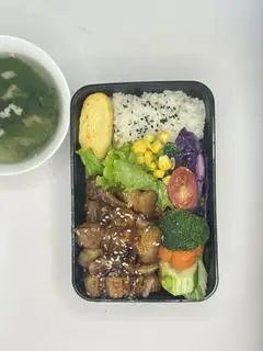 Hình ảnh Cơm ba rọi nướng mè