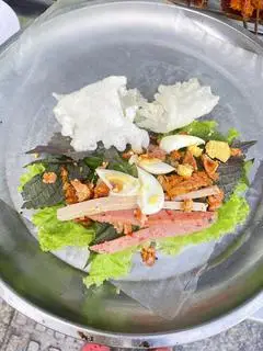 Hình ảnh Bánh cuốn Tây Sơn đặc biệt