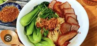 Hình ảnh mì xá xíu khô