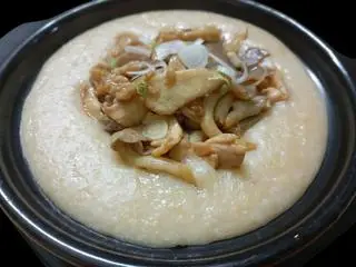 Hình ảnh Cháo gà xào nấm sò