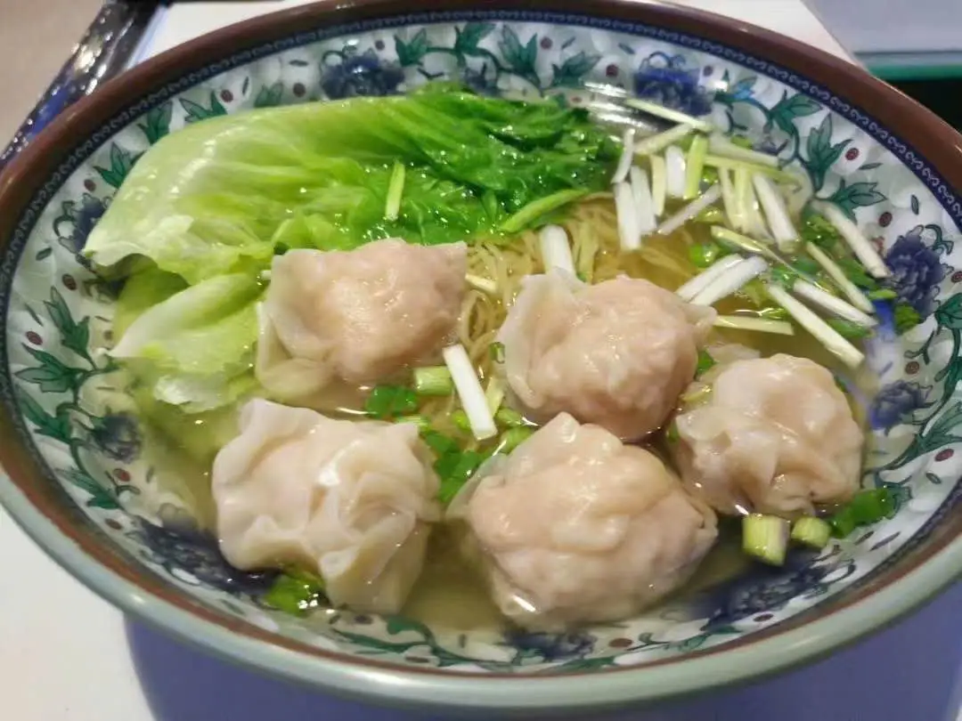 Hình ảnh Hoành thánh tôm 港式云吞