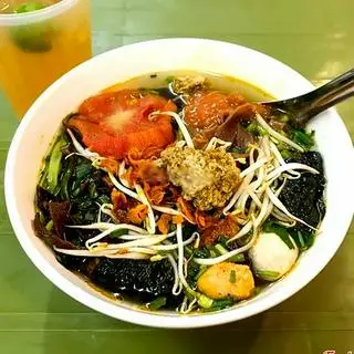 Hình ảnh Bánh đa cua đặc biệt - Bánh đỏ nhỏ
