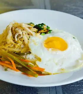 Hình ảnh cơm tấm bì trứng opla