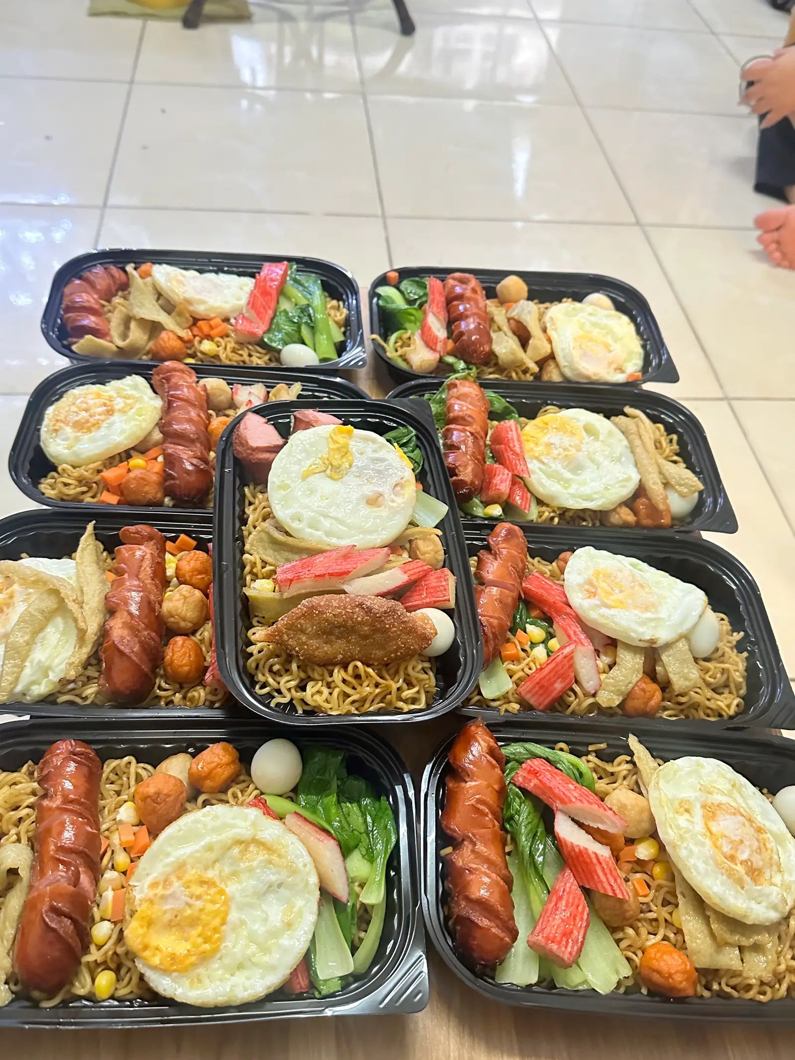 Hình ảnh Mì trộn Siêu Đầy Đủ