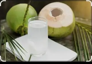 Hình ảnh nước dừa nguyên chất( ly 700ml)