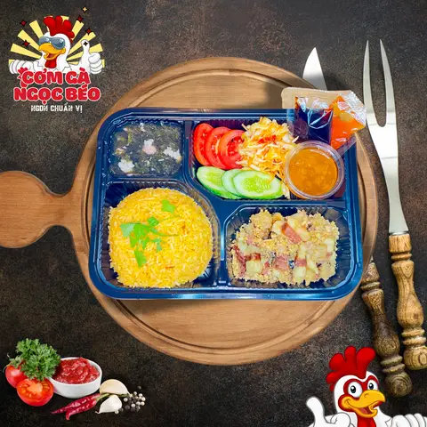 Hình ảnh Cơm ba rọi chiên + canh rong biển 