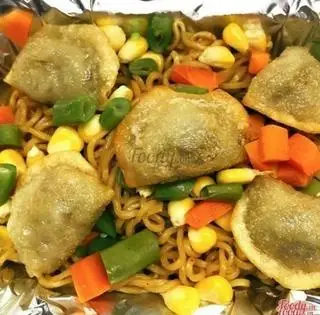 Hình ảnh Mì Trộn Indomie Sủi Cảo 