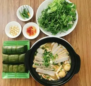 Hình ảnh bánh canh nhiều chả cá
