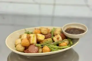 Hình ảnh Cá viên chiên nước mắm