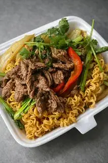 Hình ảnh Mì gói xào bò