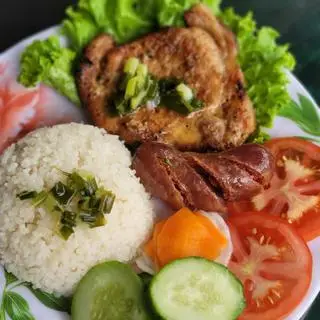 Hình ảnh cơm tấm sườn - trứng kho 