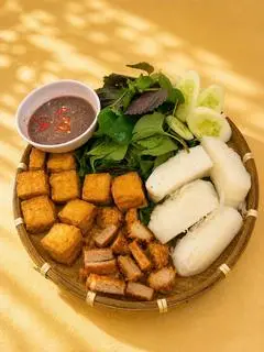 Hình ảnh Bún đậu chả cá + nem