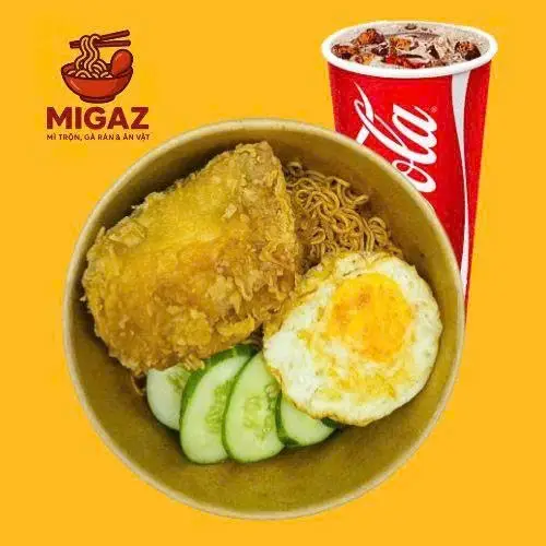 Hình ảnh Combo: Mì trộn Indomie má đùi trứng - 1 ly nước ngọt size M