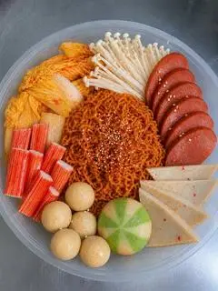 Hình ảnh MỲ CAY TRỘN THANH CUA