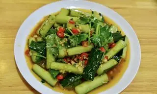 Hình ảnh Nộm dưa chuột.凉拌黄瓜