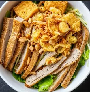 Hình ảnh Bún Chả Cá Đậu Hủ Nước Tương Xả Ớt
