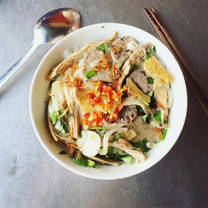 Hình ảnh Bánh ướt gà xé - lòng