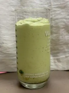 Hình ảnh Sinh tố bơ detox 