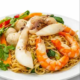 Hình ảnh Mì Hảo Hảo xào Hải sản tặng nước tự chọn ( sữa đậu nành/trà tắc/sâm cúc)