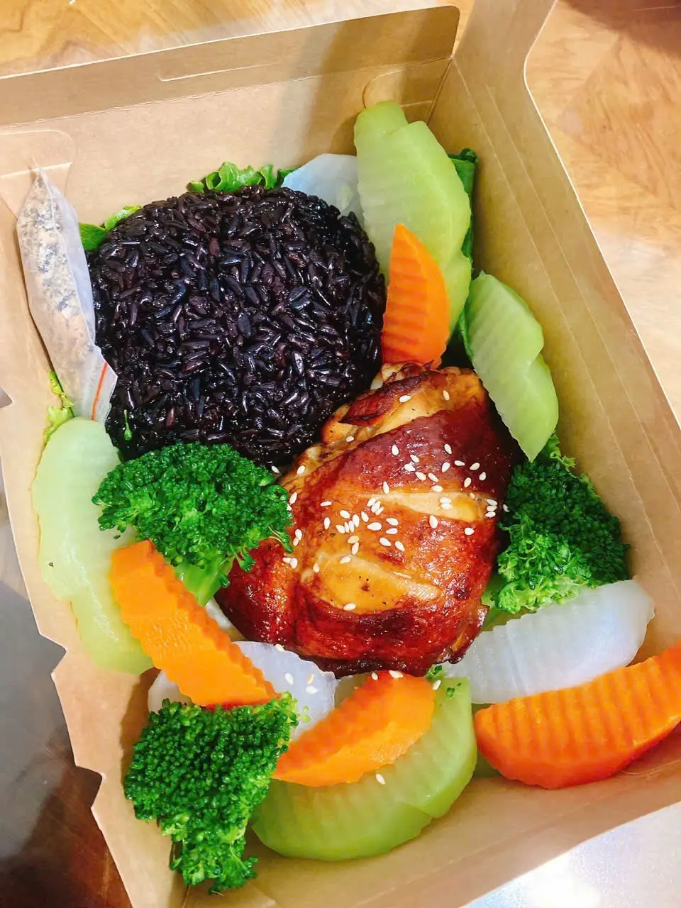 Hình ảnh Gà Nướng Teriyaki - Cơm Lứt - Rong Biển Rắc