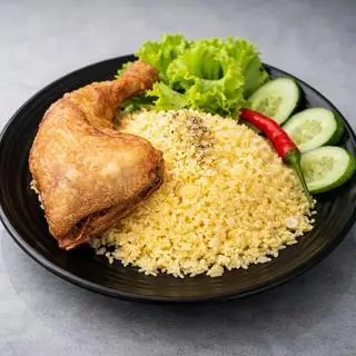 Hình ảnh Cơm gà xối mỡ 1/4