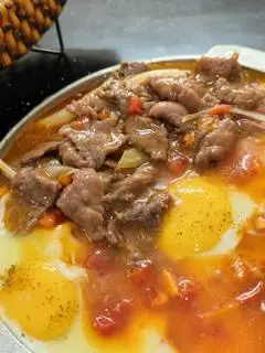 Hình ảnh Chảo Thịt Nướng Trứng Opla 