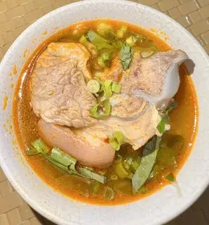 Hình ảnh Giò heo thêm