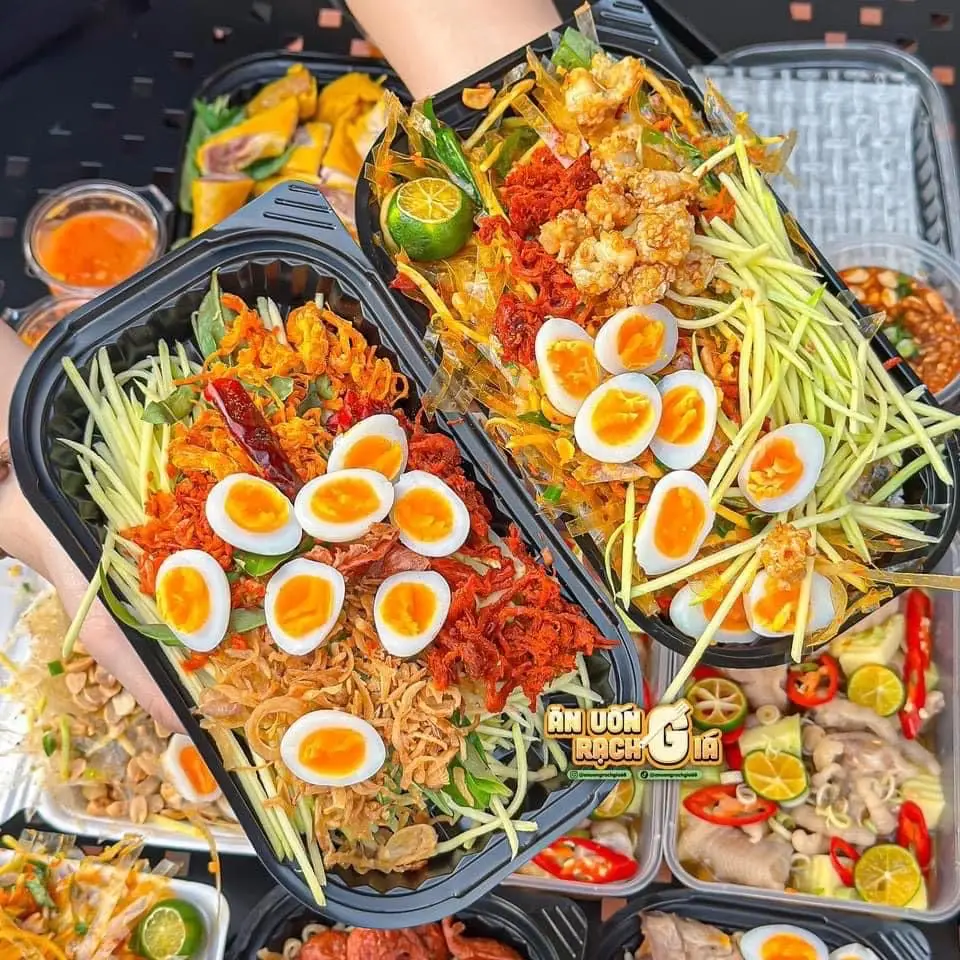 Hình ảnh Bánh tráng trộn sốt bơ Phomai