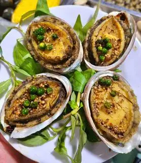 Hình ảnh bào ngư nướng tiêu xanh 