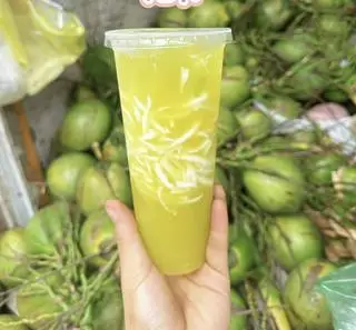 Hình ảnh Nước mía cùi dừa non