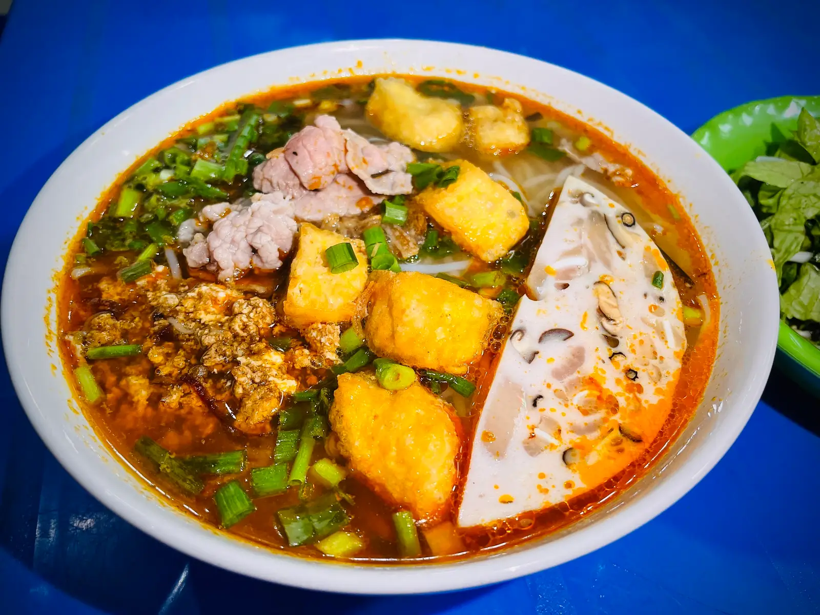 Hình ảnh Bánh đa riêu tóp mỡ