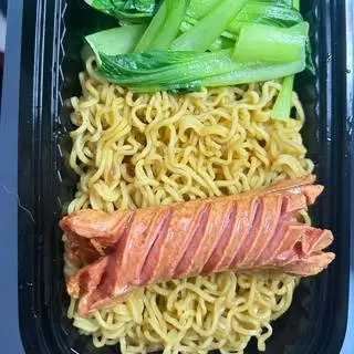 Hình ảnh Mì Xào Xúc Xích