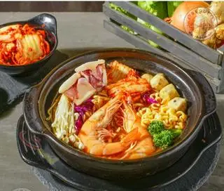 Hình ảnh Mì Lẩu Thái Hải Sản 