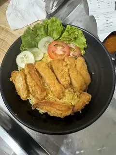 Hình ảnh Cơm  ức gà rán ( ko xương)