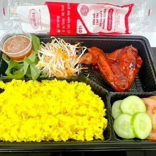 Hình ảnh Cơm cánh gà sốt cay