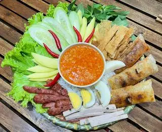 Hình ảnh Combo 1 mẹt chả lụi - 1-2 người ăn