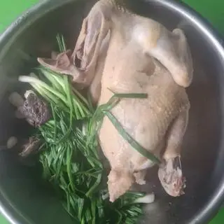 Hình ảnh Gà ta hấp hành nguyên con