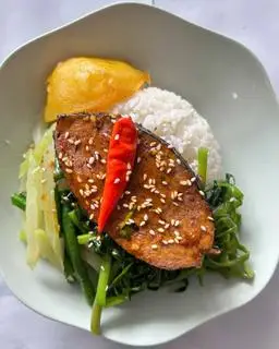 Hình ảnh Cơm Cá Thu