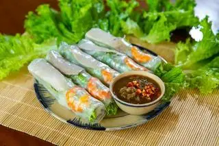 Hình ảnh Gỏi cuốn tôm thịt 5 cuốn mấm nêm,c