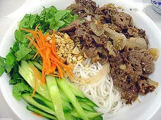 Hình ảnh Bún Bò Xào Hành