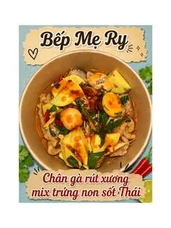 Hình ảnh Chân gà mix trứng non sốt Thái