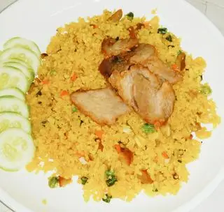 Hình ảnh Cơm chiên xá xíu mặn