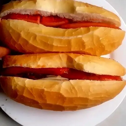 Hình ảnh 2 BÁNH MI PATÊ XÚC XICH 