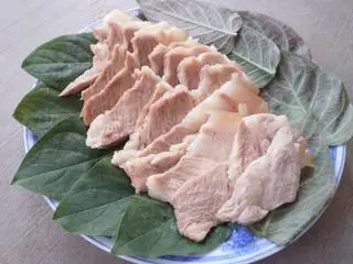 Hình ảnh Thịt luộc thêm