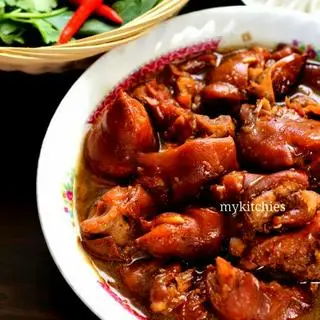 Hình ảnh Heo tộc giả cầy